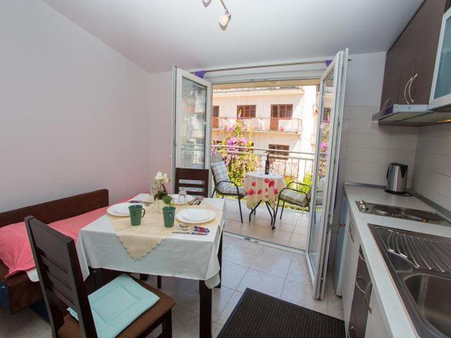 Apartmani Dana Makarska Exterior foto